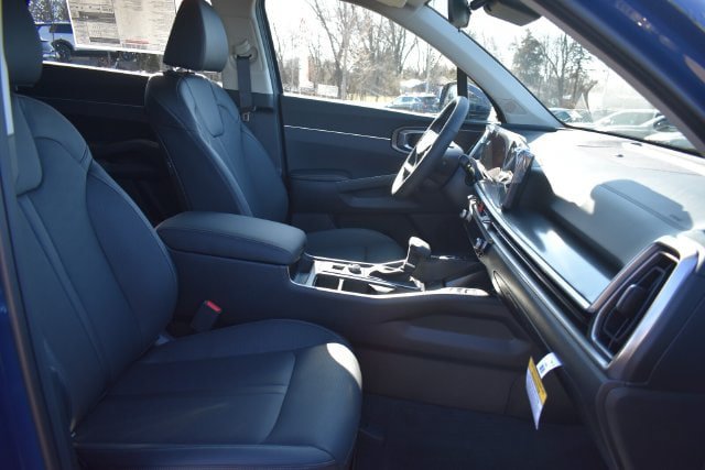 New 2026 Kia Sorento S FWD image 13