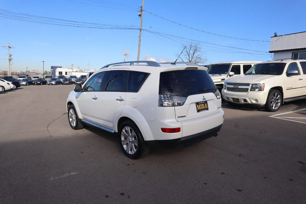 Used 2008 Mitsubishi Outlander SE image 10