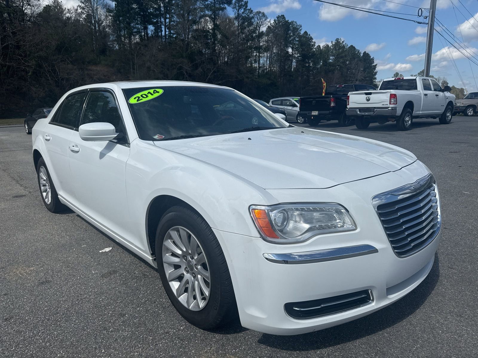 Used 2014 Chrysler 300 image 8