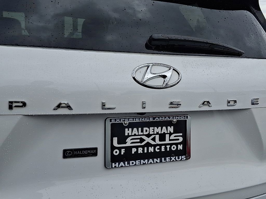 Used 2021 Hyundai Palisade Calligraphy image 32
