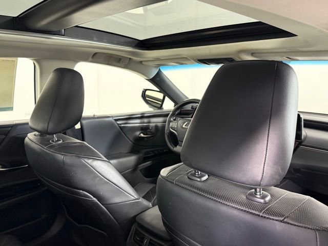 Used 2023 Lexus ES 350 Luxury w/ Accessory Package (Z1) image 30