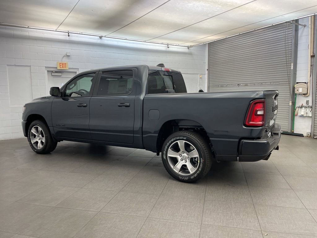 New 2026 RAM 1500 Express RWD image 5