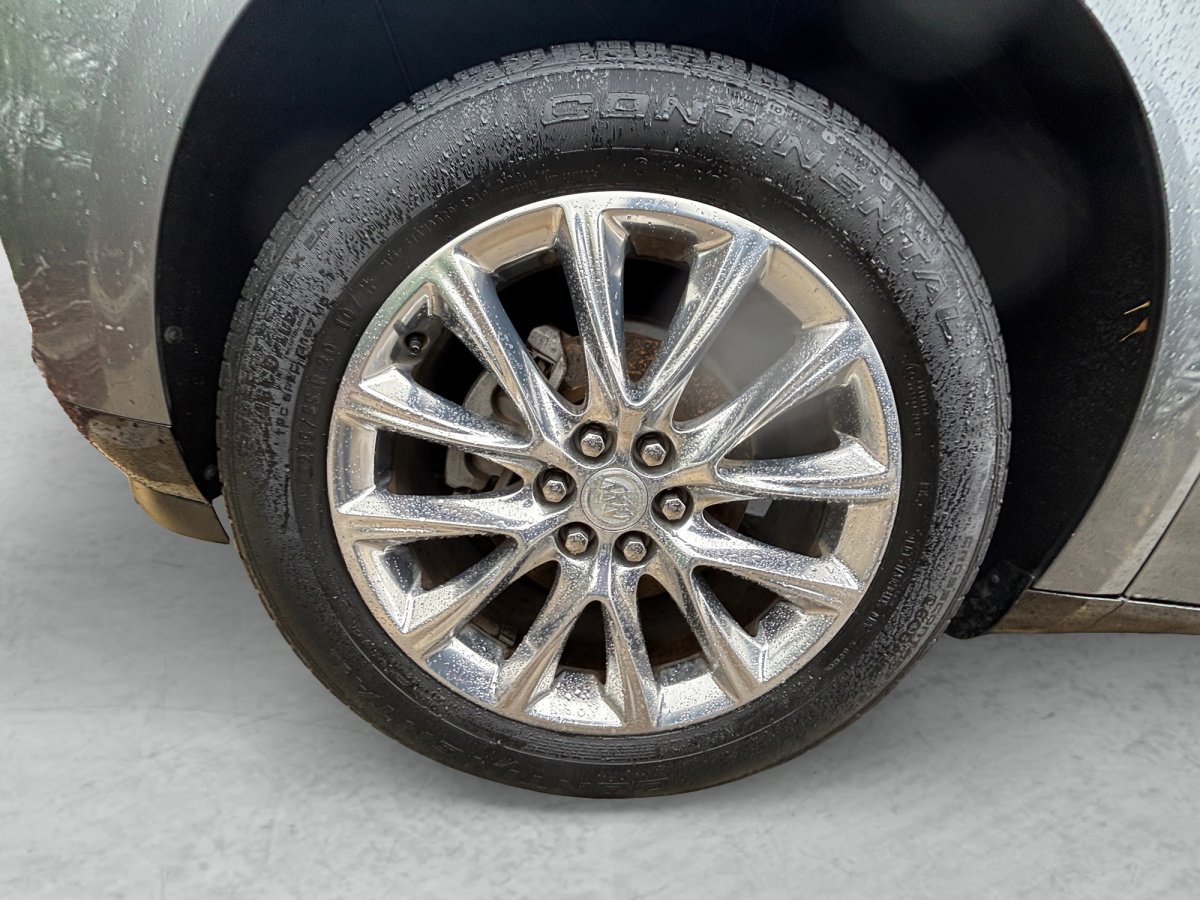 Used 2020 Buick Enclave Essence w/ Sound and Sites Package image 17