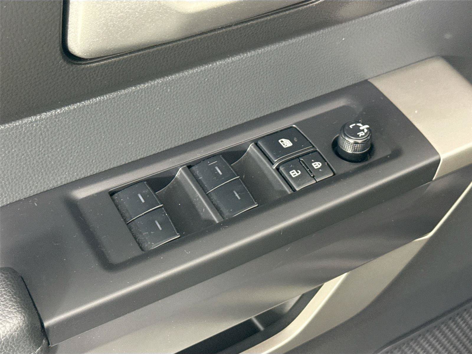 Used 2025 Toyota Tundra SR5 AWD/4WD image 28