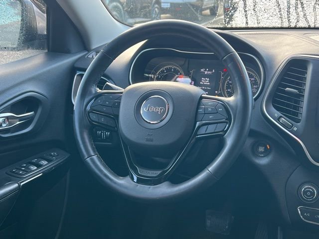 Used 2020 Jeep Cherokee Latitude Plus image 16