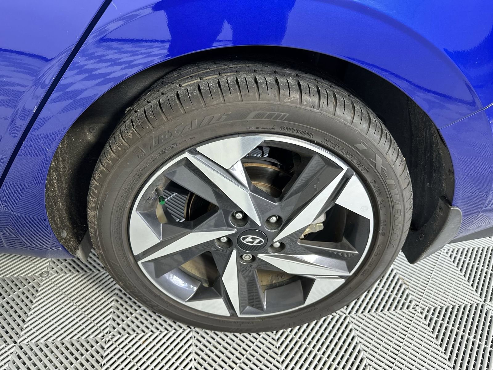 Used 2023 Hyundai Elantra SEL w/ Convenience Package FWD image 10