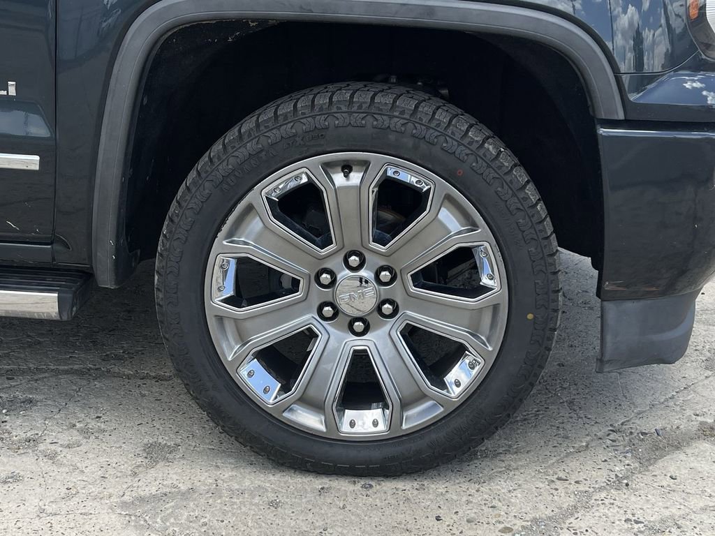 Used 2017 GMC Sierra 1500 Denali w/ Denali Ultimate Package AWD/4WD image 32