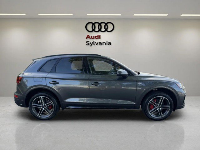Certified 2025 Audi Q5 e Premium Plus w/ Premium Plus Package AWD/4WD image 8