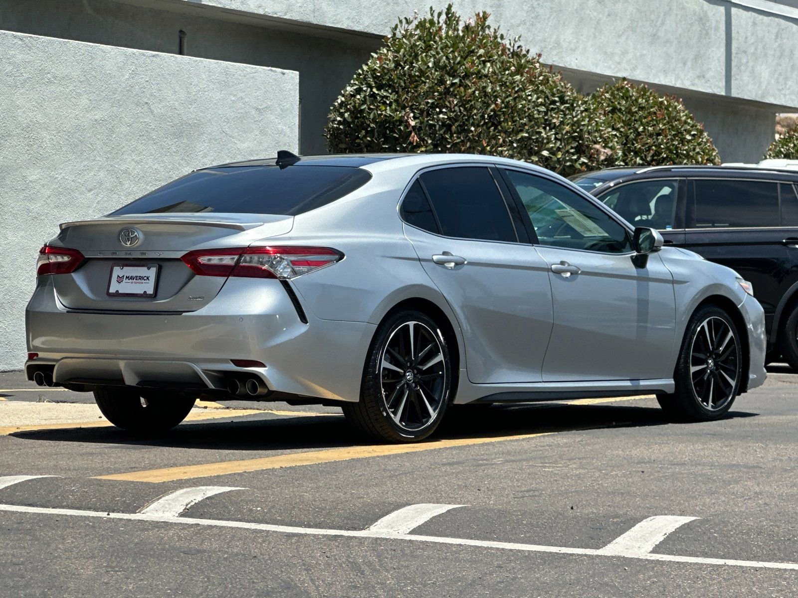 Used 2018 Toyota Camry XSE FWD image 5