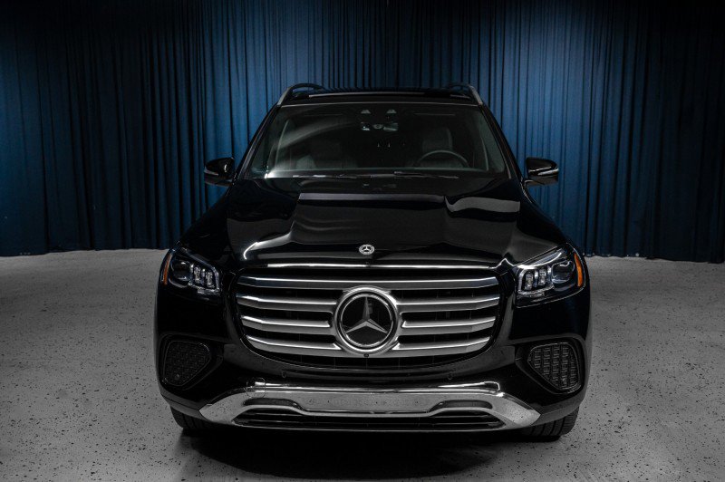 Certified 2025 Mercedes-Benz GLS 450 4MATIC image 2