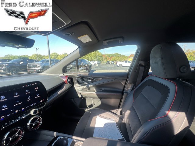 Used 2024 Chevrolet Blazer EV RS AWD/4WD image 11