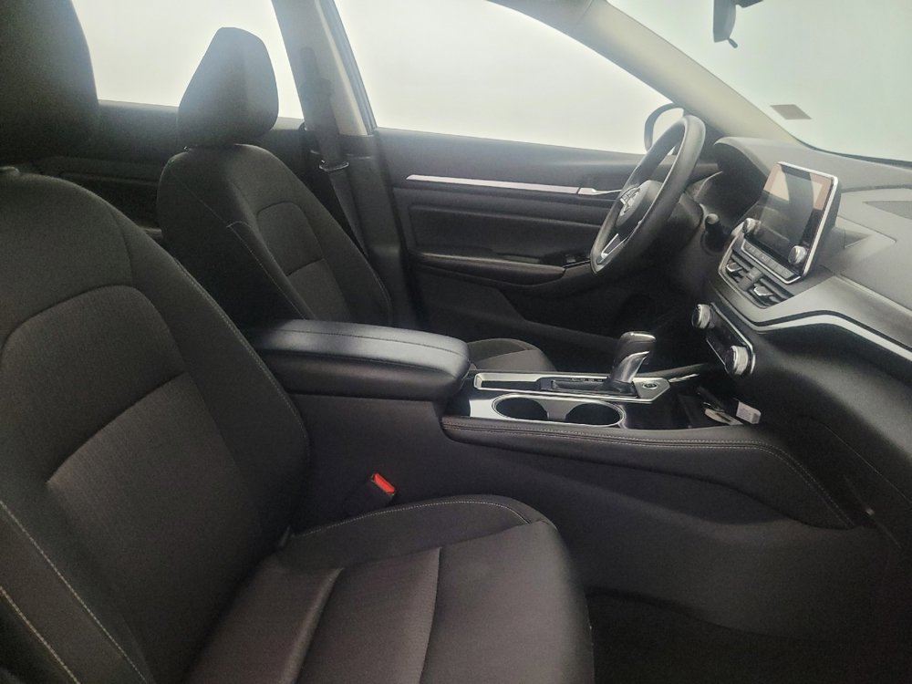 Used 2023 Nissan Altima 2.5 SV image 21