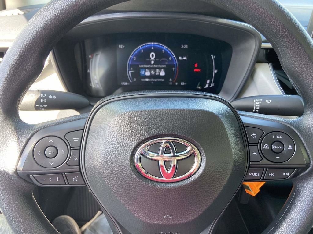 New 2026 Toyota Corolla LE FWD image 18