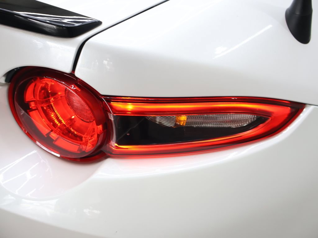 Used 2022 MAZDA MX-5 Miata RF Grand Touring w/ Appearance Package image 28