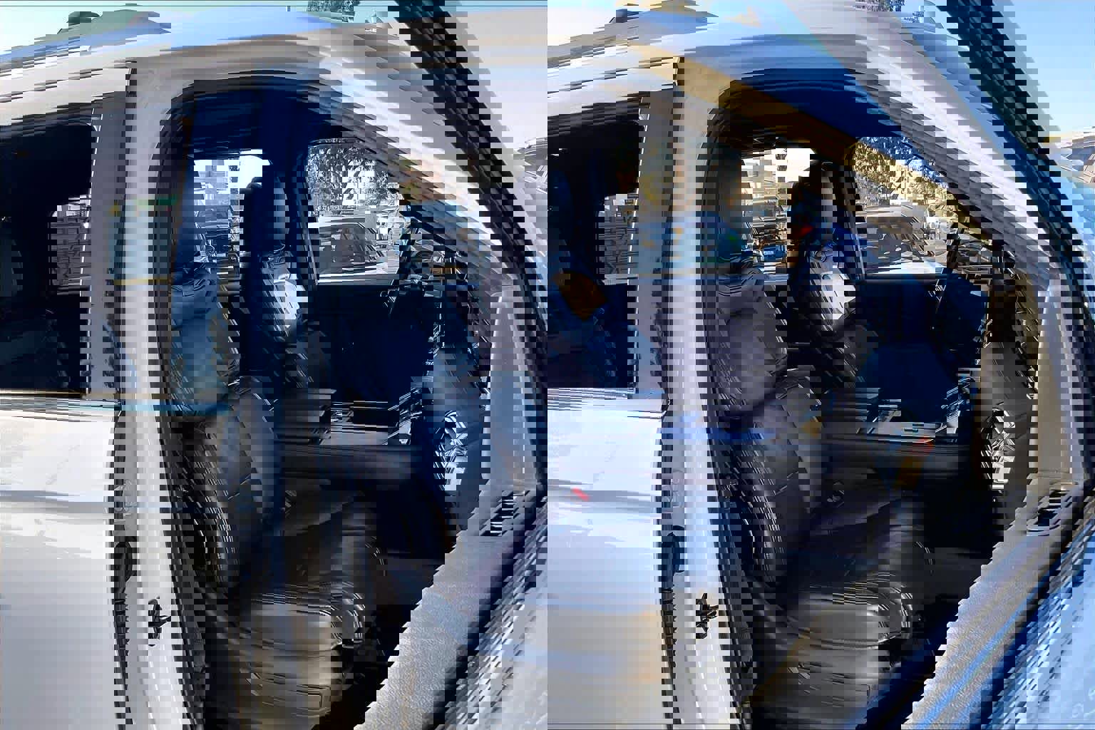 Used 2023 Lincoln Navigator Reserve image 10