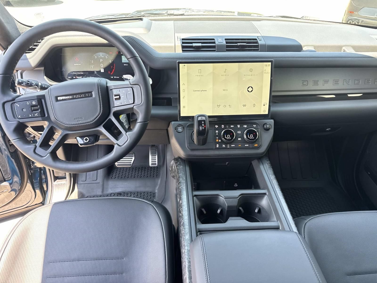 New 2026 Land Rover Defender 110 OCTA AWD/4WD image 9