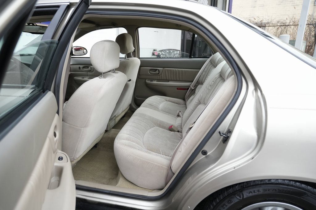 Used 1998 Buick Century Custom image 25