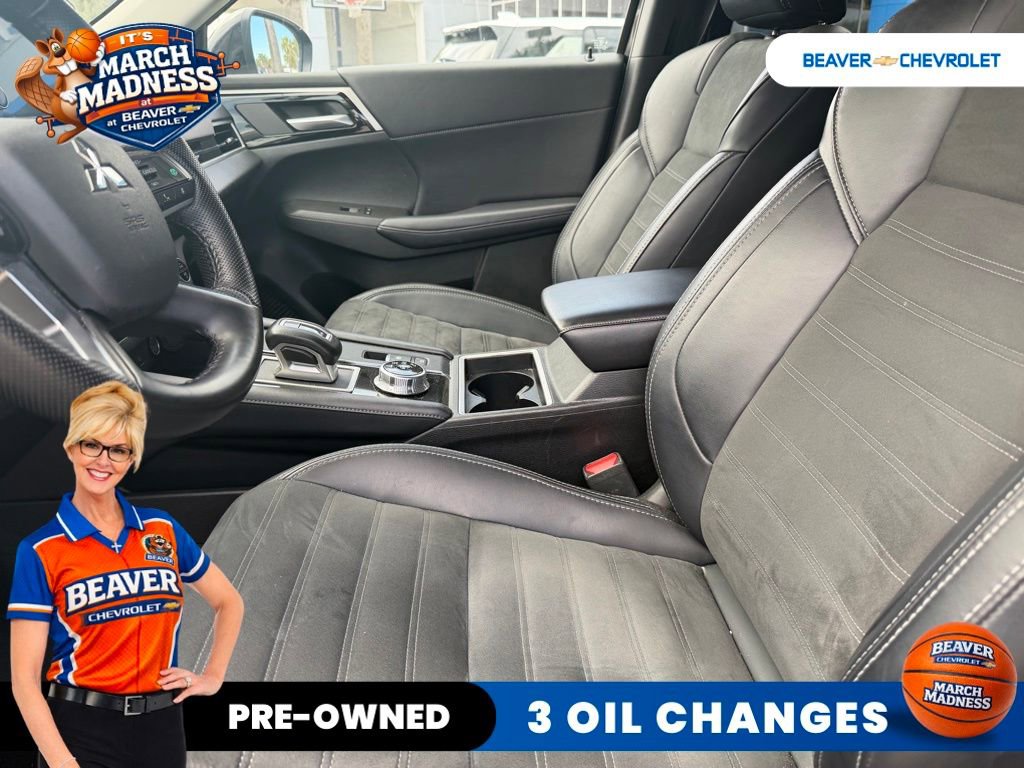 Used 2024 Mitsubishi Outlander SE Black Edition image 8