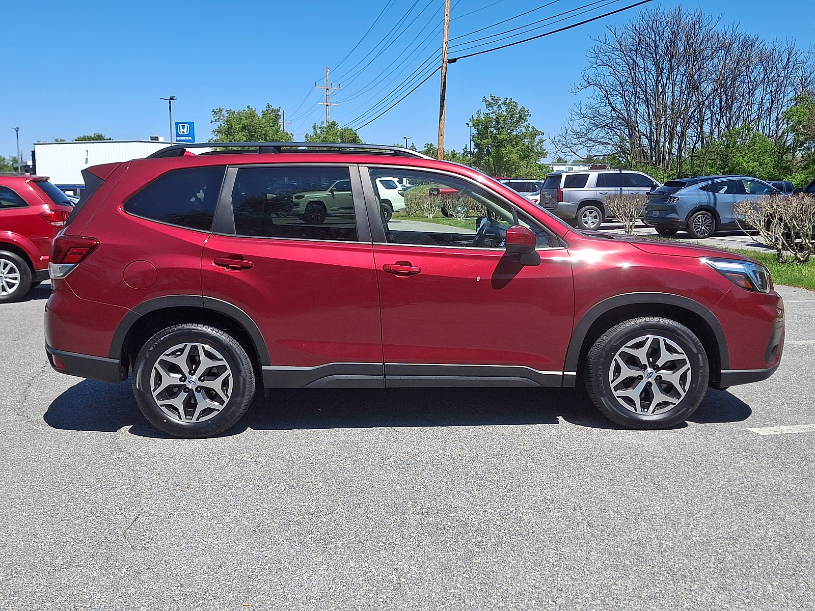 Used 2019 Subaru Forester Premium w/ All-Weather Package image 7