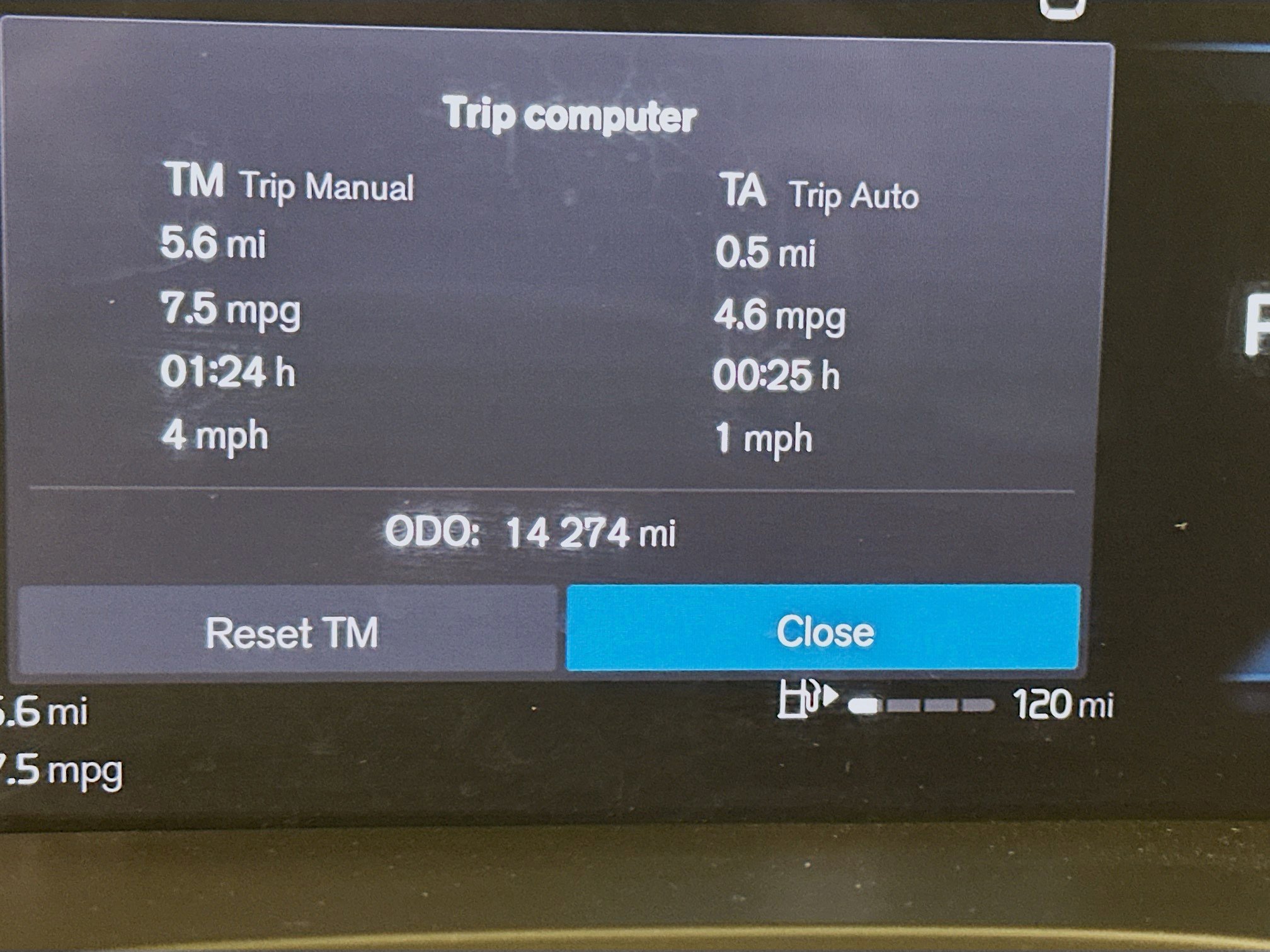 Used 2025 Volvo XC60 B5 Plus image 19