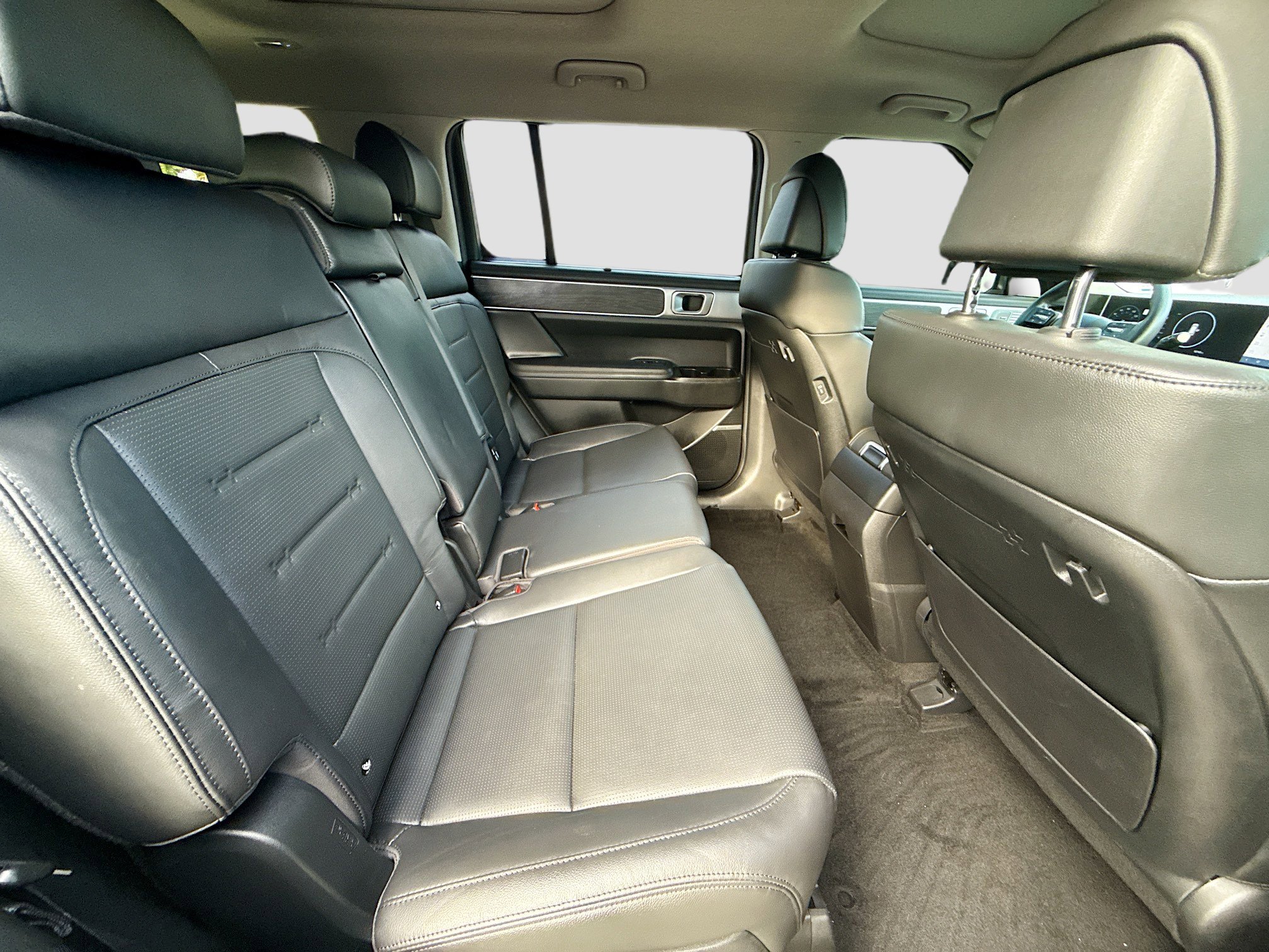 Used 2024 Hyundai Santa Fe Limited image 28