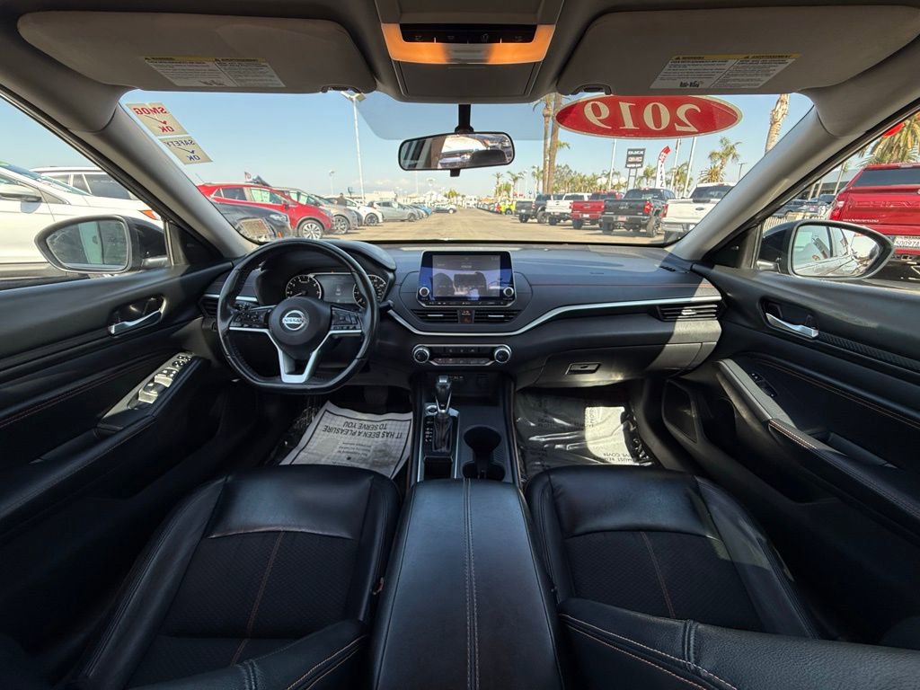 Used 2019 Nissan Altima 2.5 SR FWD image 15