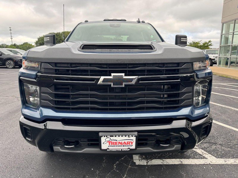 Used 2025 Chevrolet Silverado 2500 Custom w/ Custom Blackout Package AWD/4WD image 9