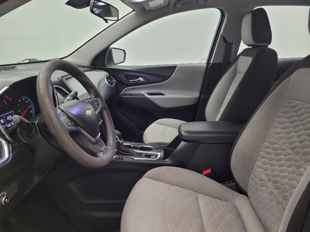 Used 2018 Chevrolet Equinox LS image 17