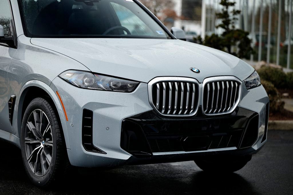 New 2026 BMW X5 xDrive40i AWD/4WD image 2