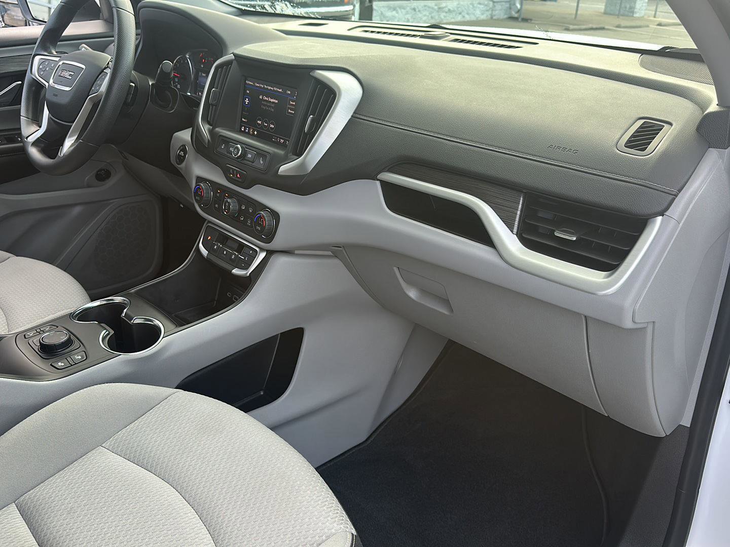 Used 2023 GMC Terrain SLE w/ Driver Convenience Package AWD/4WD image 5