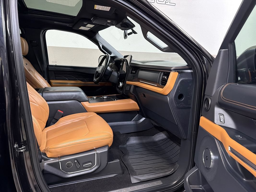 Used 2023 Ford Expedition Platinum AWD/4WD image 39