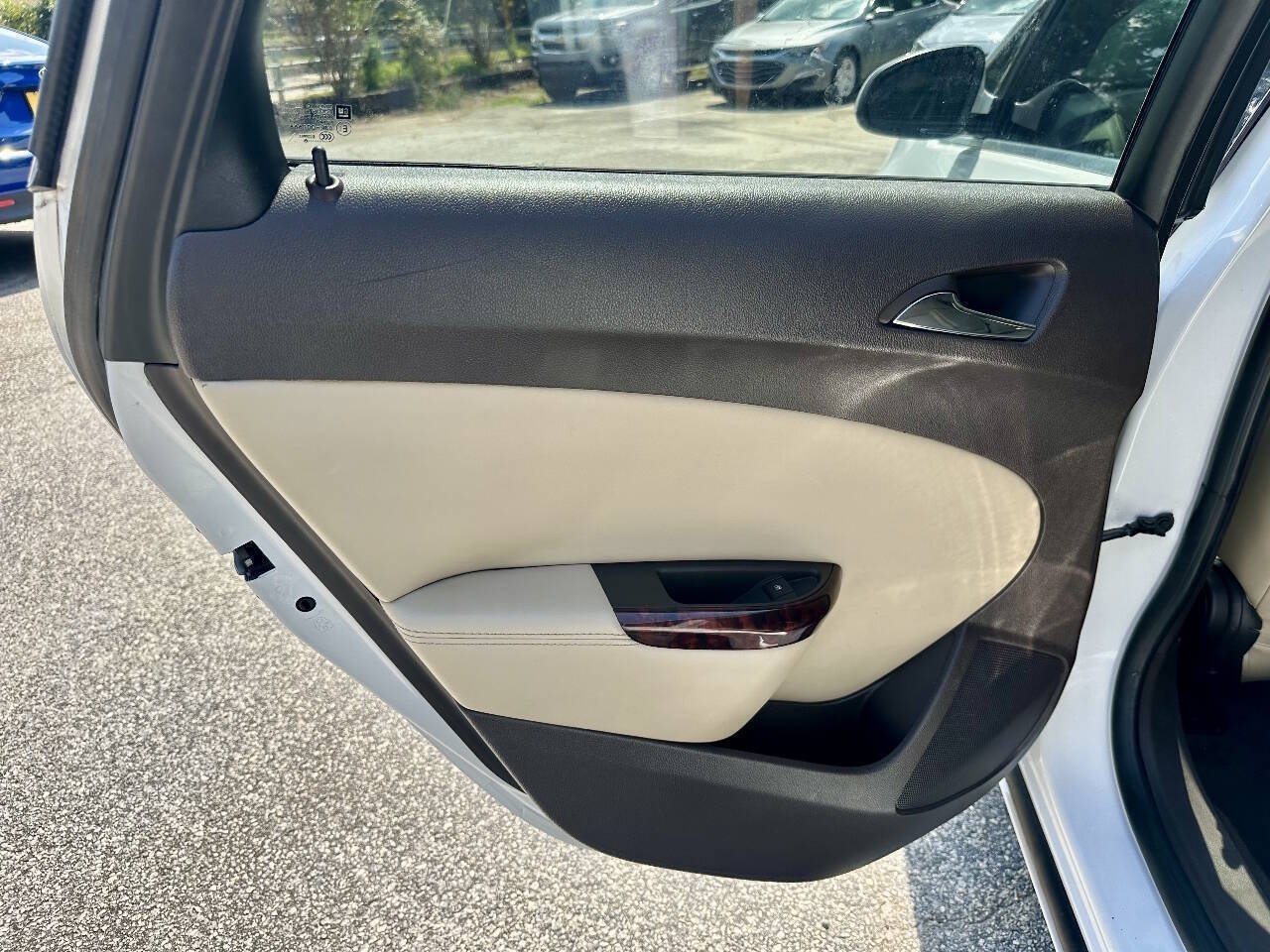 Used 2016 Buick Verano FWD image 13