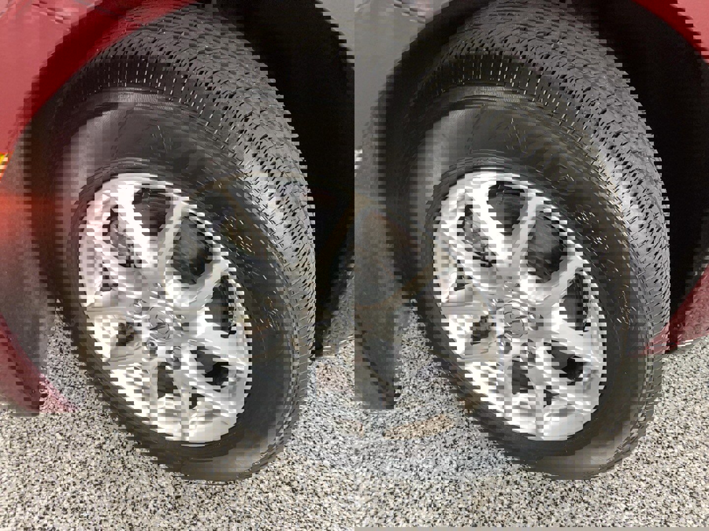 Used 2022 Chrysler Voyager LX image 5