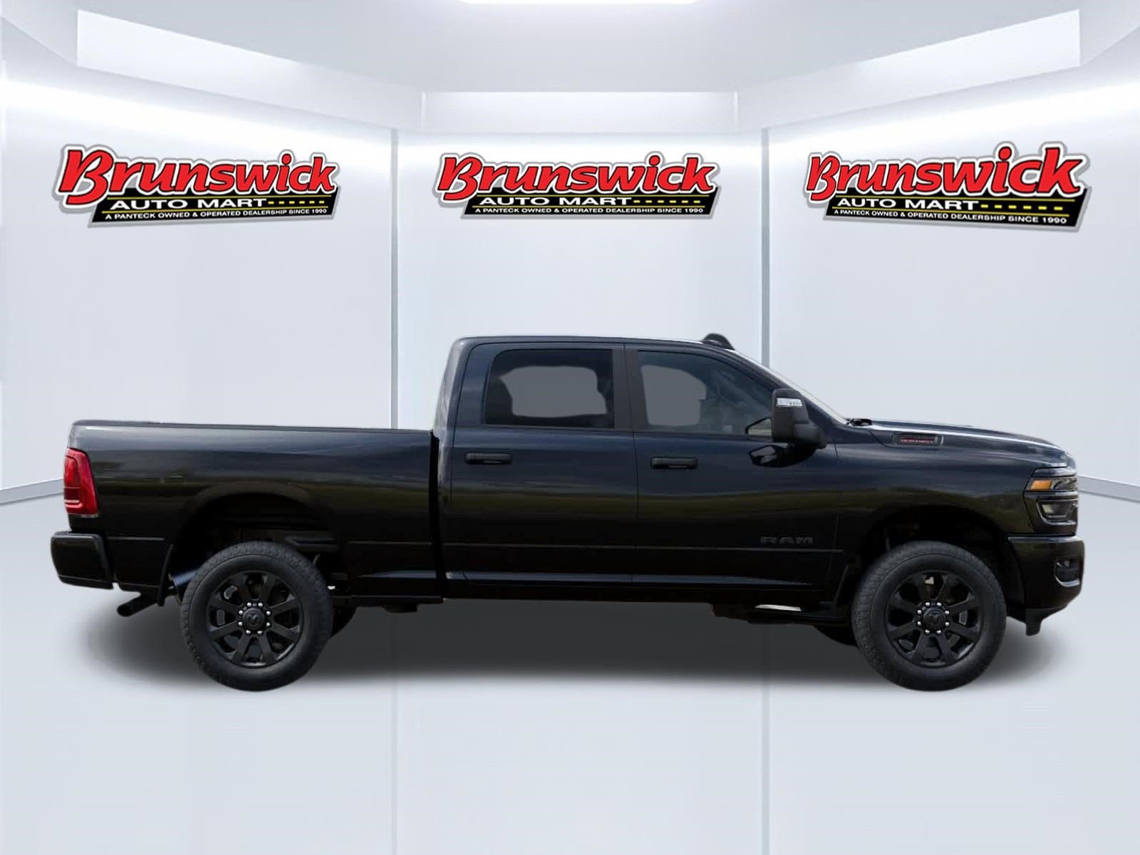 New 2026 RAM 2500 Big Horn AWD/4WD image 21