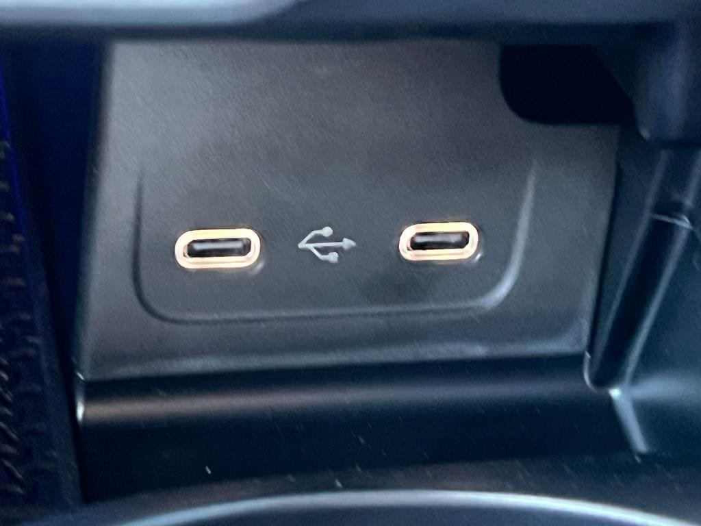 New 2025 Mercedes-Benz C 300 4MATIC Sedan image 23