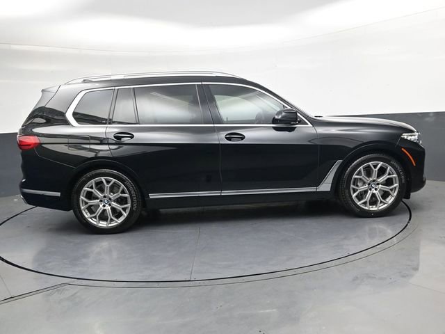 Used 2021 BMW X7 xDrive40i w/ Premium Package AWD/4WD image 3