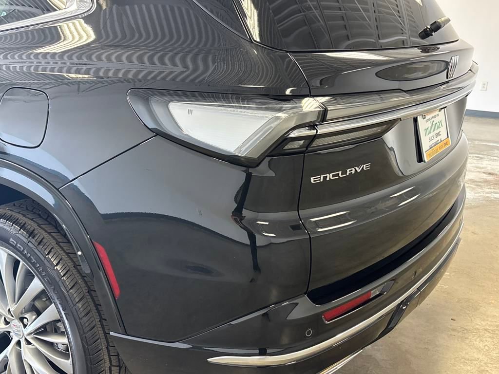 New 2025 Buick Enclave Avenir w/ Trailering Package, 5000 lbs. image 13