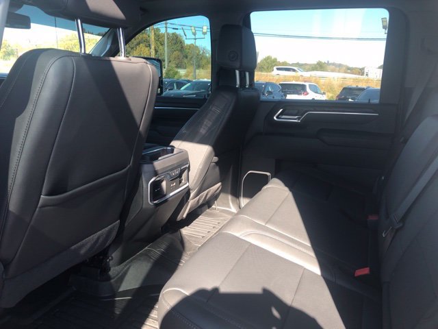 Used 2026 GMC Sierra 2500 SLT w/ SLT Premium Package AWD/4WD image 8