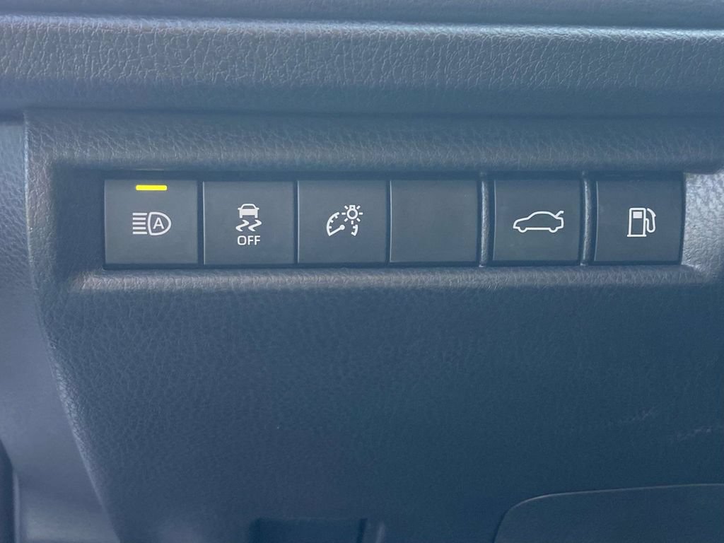 Used 2025 Toyota Camry XSE FWD image 20