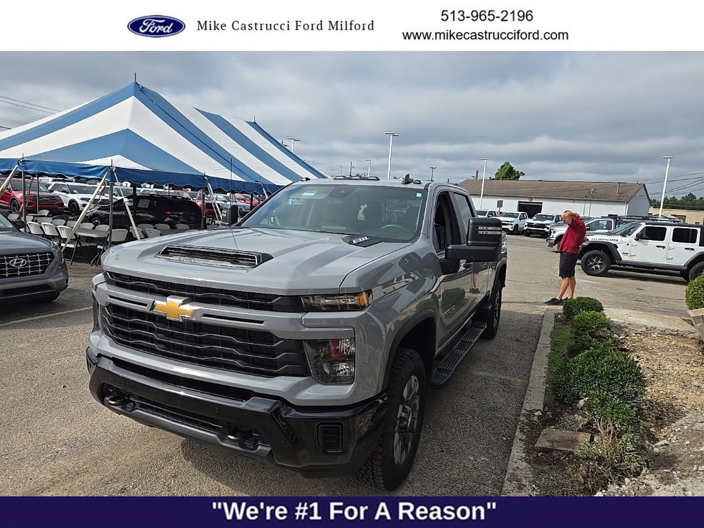 Used 2025 Chevrolet Silverado 2500 Custom w/ Custom Value Package AWD/4WD image 6