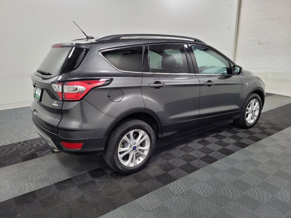 Used 2017 Ford Escape SE w/ SE Leather Comfort Package FWD image 10