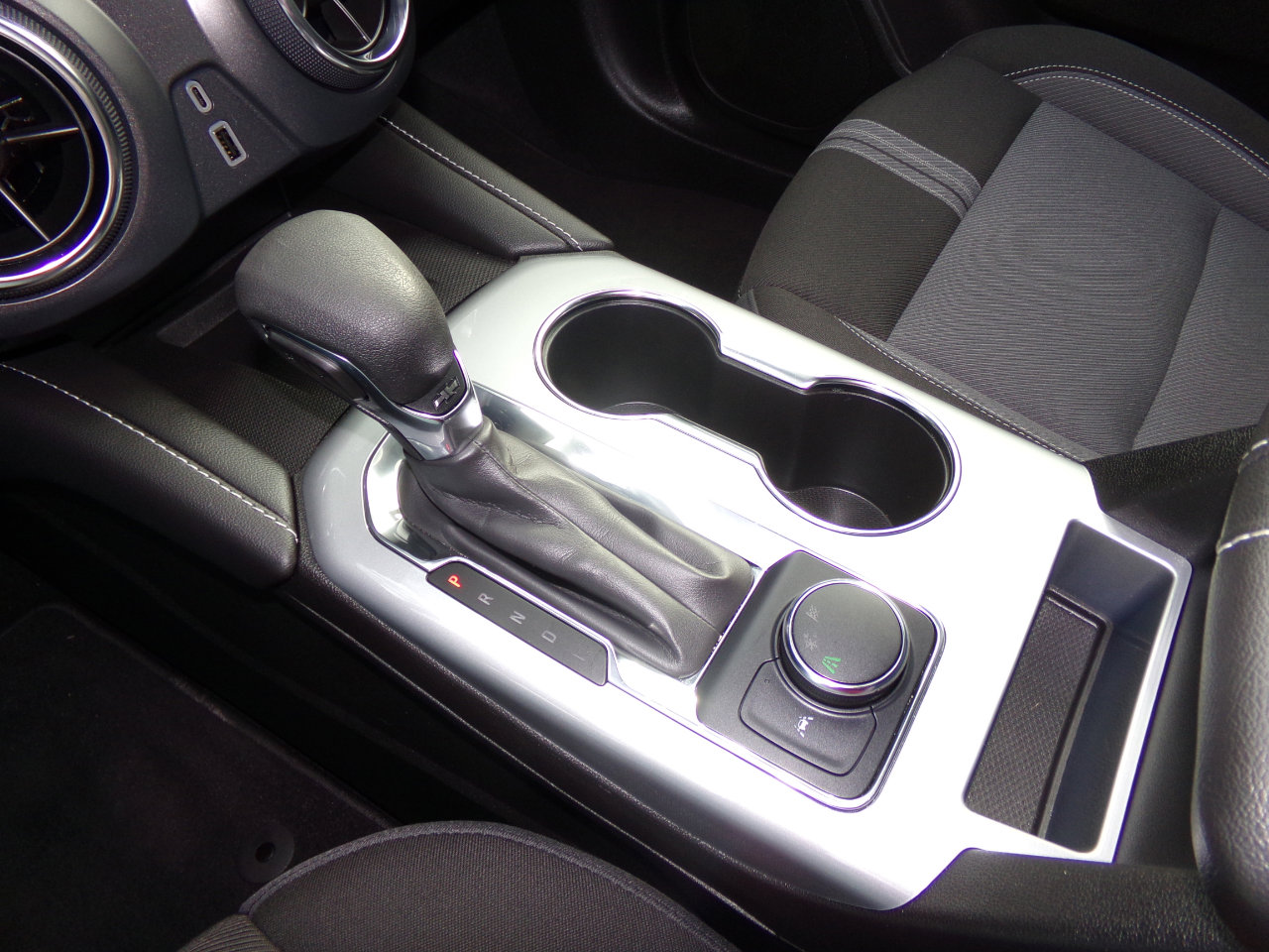 Used 2024 Chevrolet Blazer LT w/ Convenience Package image 21