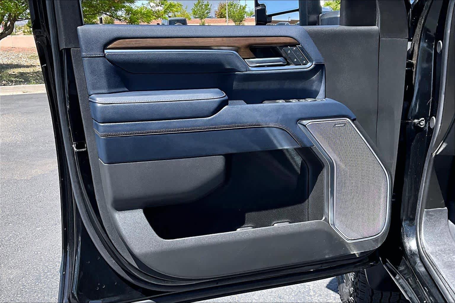 Used 2024 Chevrolet Silverado 2500 High Country w/ Technology Package AWD/4WD image 22