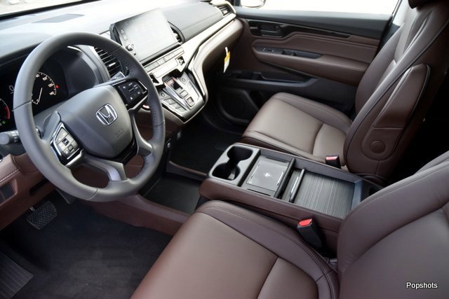 New 2026 Honda Odyssey Touring image 7