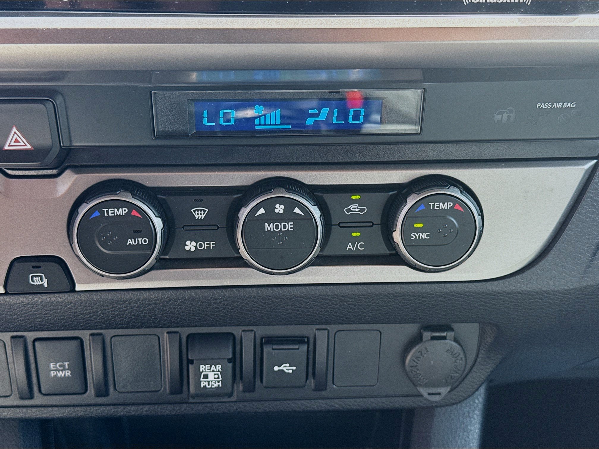 Used 2023 Toyota Tacoma SR5 RWD image 14