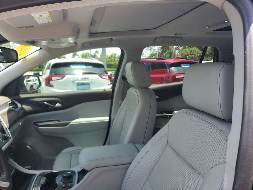 Used 2020 GMC Acadia SLT FWD image 21
