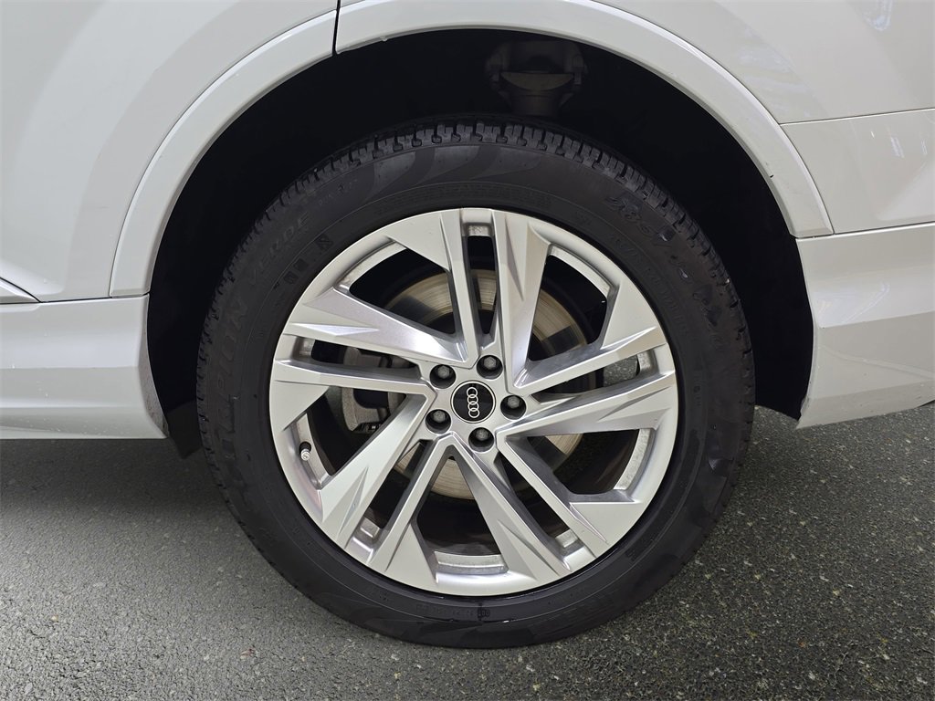 Used 2021 Audi Q7 3.0T Premium image 36