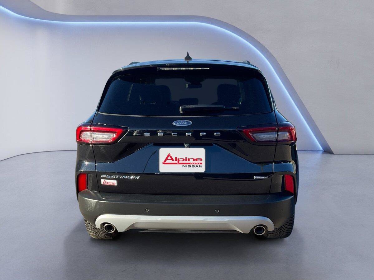 Used 2023 Ford Escape Platinum w/ Premium Technology Package AWD/4WD image 4