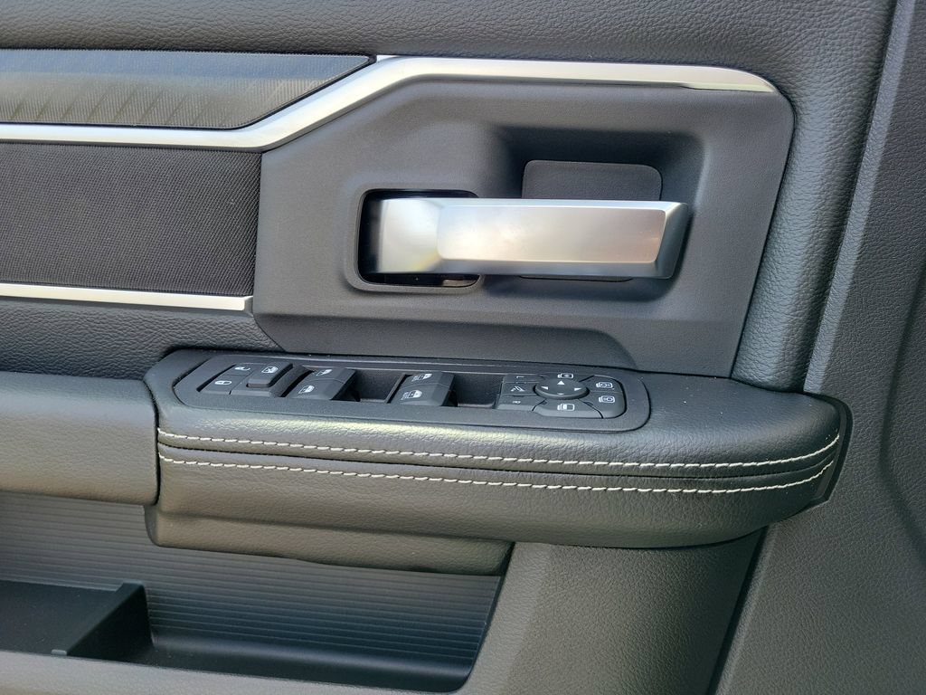 New 2026 RAM 3500 Big Horn AWD/4WD image 16
