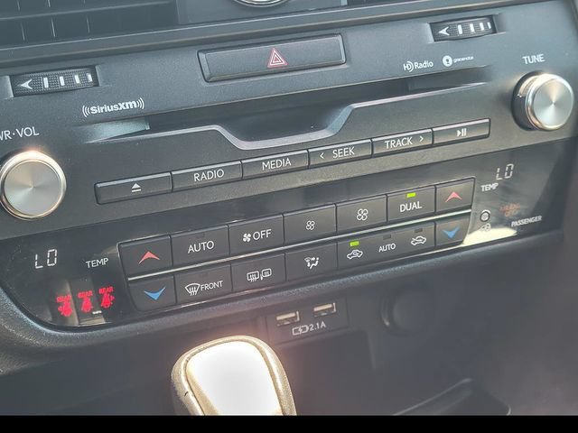 Used 2020 Lexus RX 450h AWD w/ Premium Package image 23